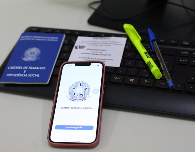 Vereador Paulo Tyrone divulga vagas de emprego do Sine Manaus e Amazonas