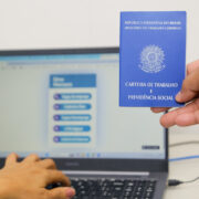 Sines ofertam mais de 520 vagas de emprego nesta segunda-feira, 17