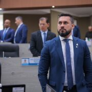 CMM delibera PL de Paulo Tyrone que facilita acesso de pessoas com mobilidade reduzida aos ônibus