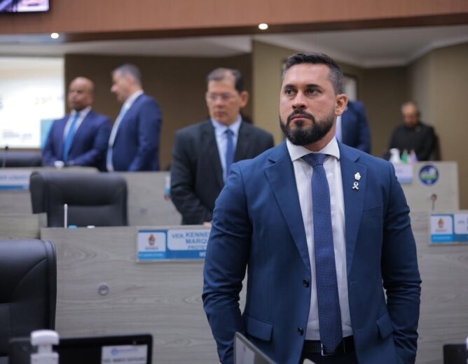 CMM delibera PL de Paulo Tyrone que facilita acesso de pessoas com mobilidade reduzida aos ônibus